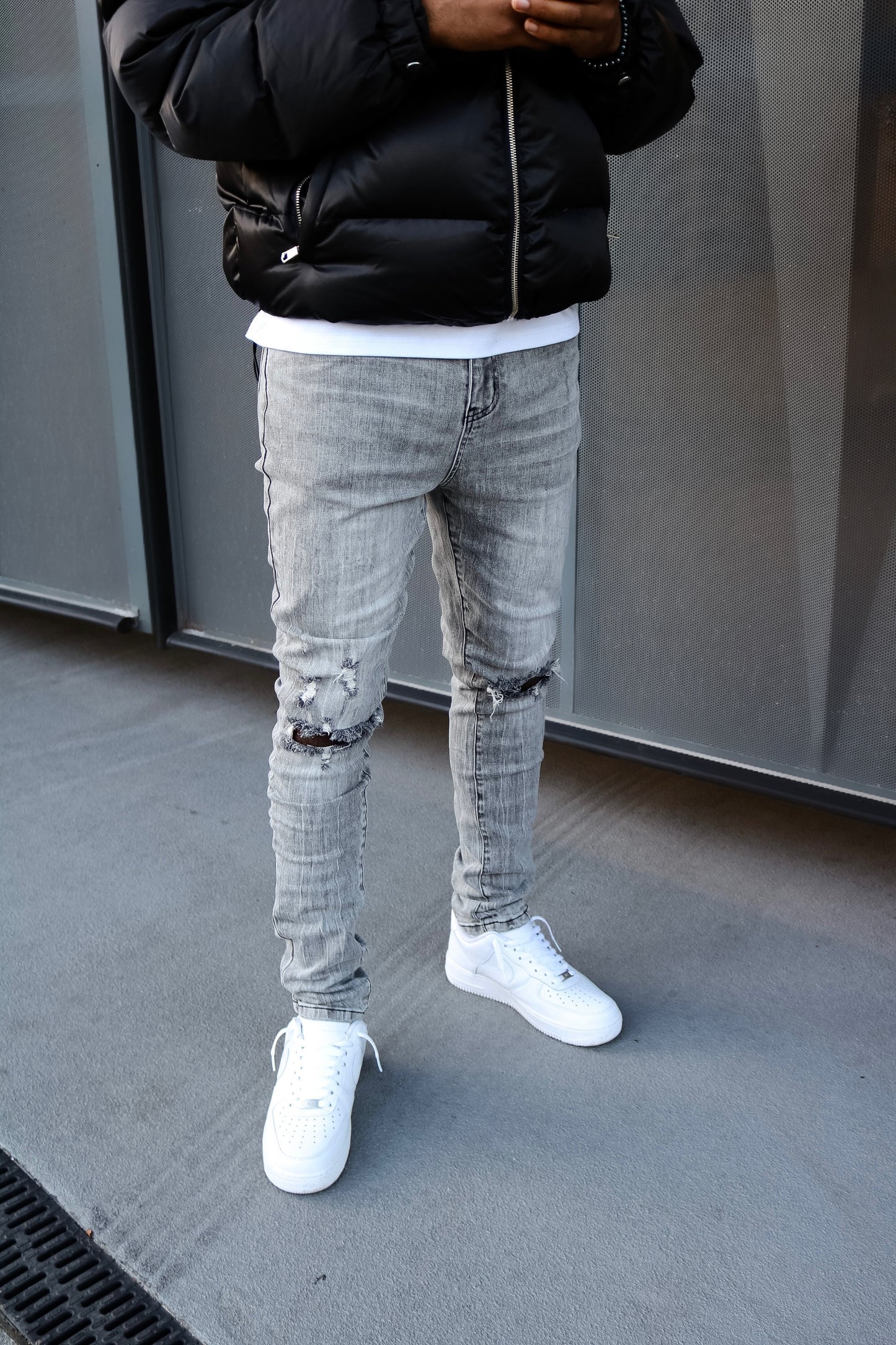 WASHED GREY DENIM